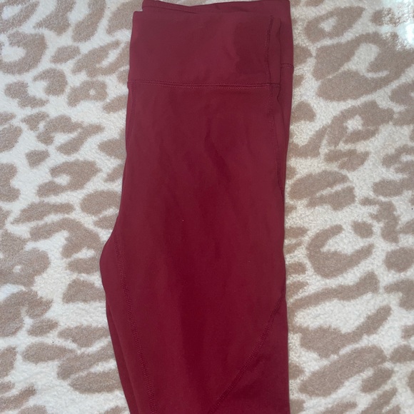 2 for 1 Fabletics leggings - Picture 4 of 6